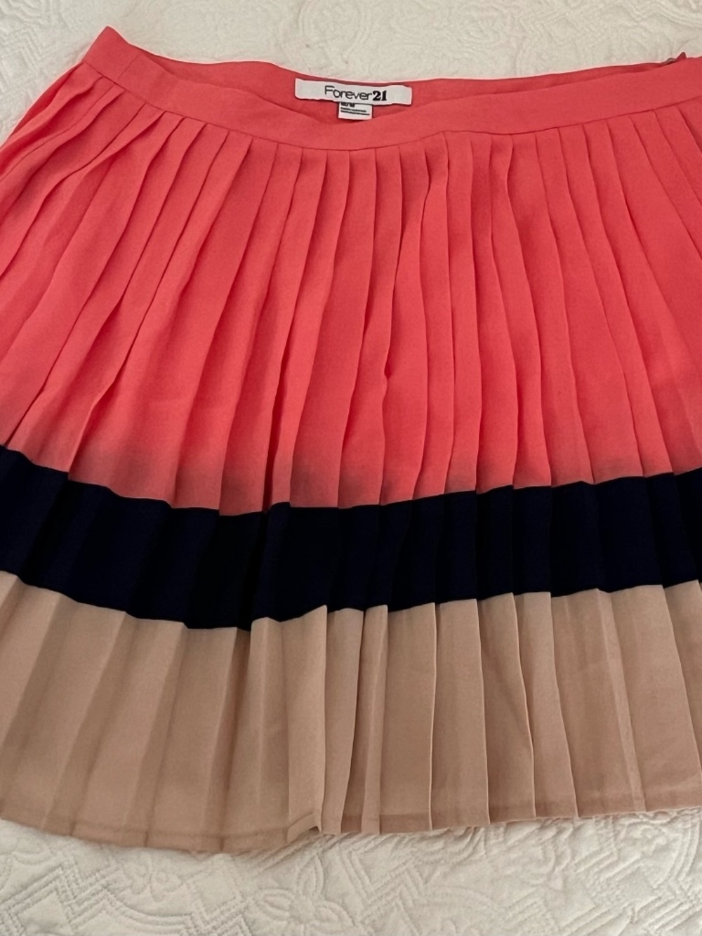 Forever21 pleated mini skirt size M